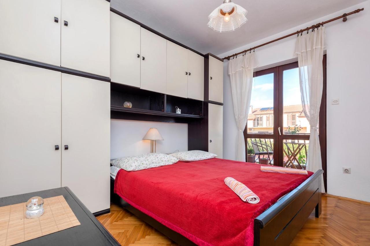Apartments Draganic Jelsa  Exterior photo